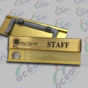 Thẻ Thay Tên Nhân Viên 11